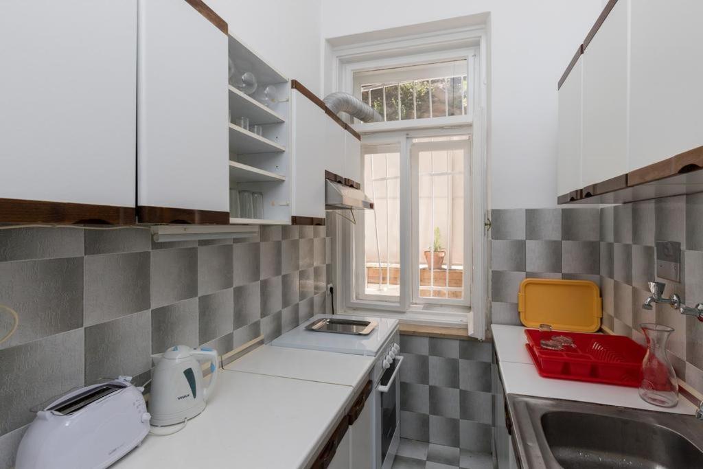 Tango Apartment *