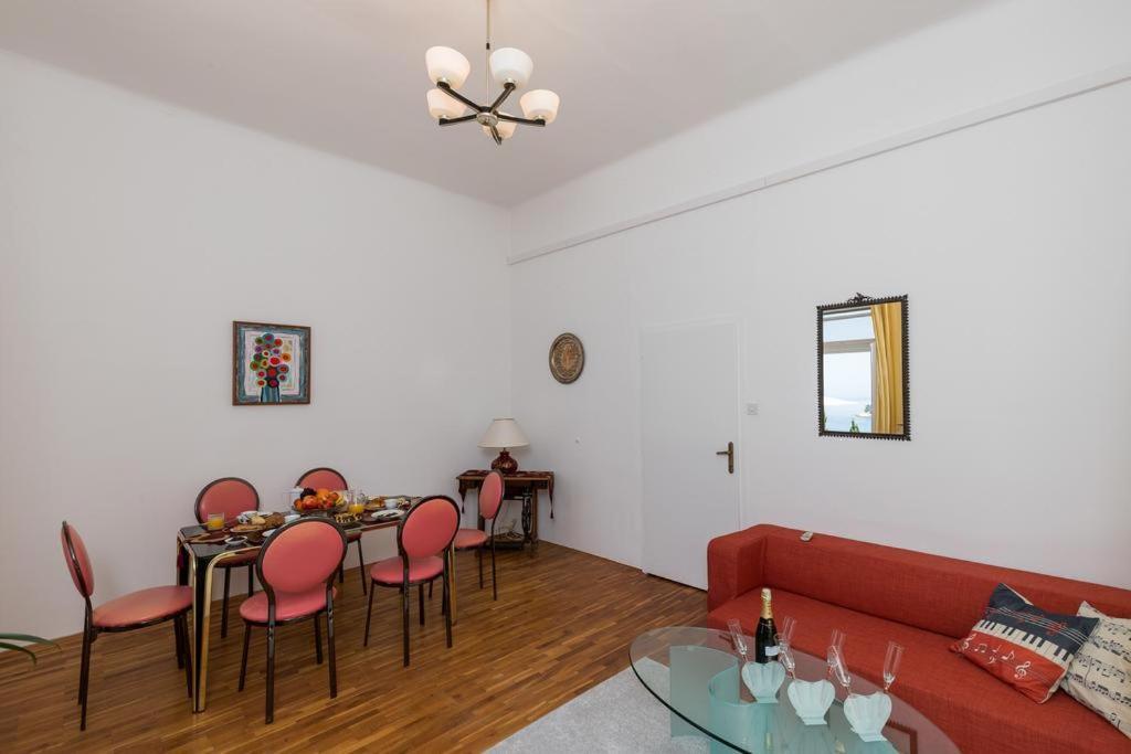 Tango Apartment *